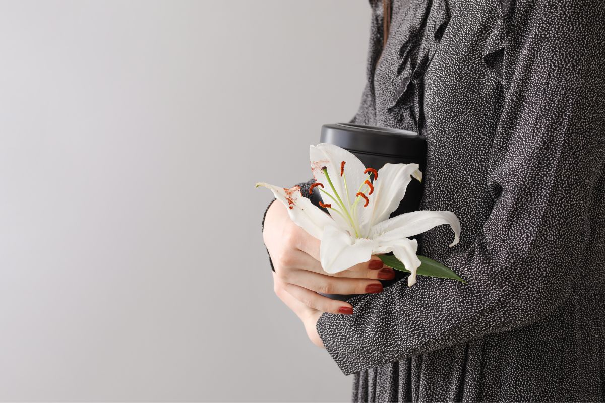 Dividing Cremated Remains Among Family Members